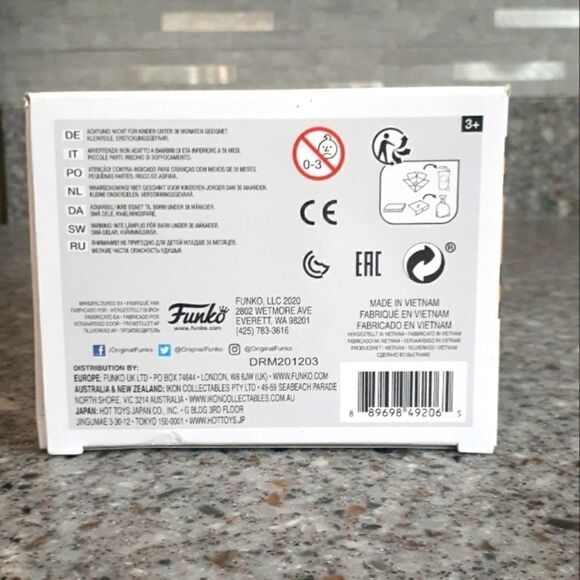 "The Office" Kelly Kapoor Funko Pop - Picture 6 of 6